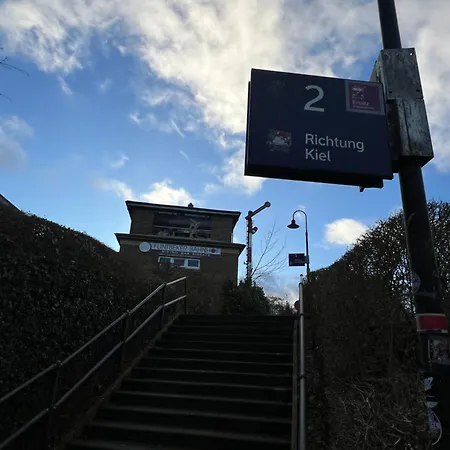 No 8 Stilvolles 2 Personen Mit Separatem Eingang Mit Direkter Zuganbindung Lägenhet Flintbek