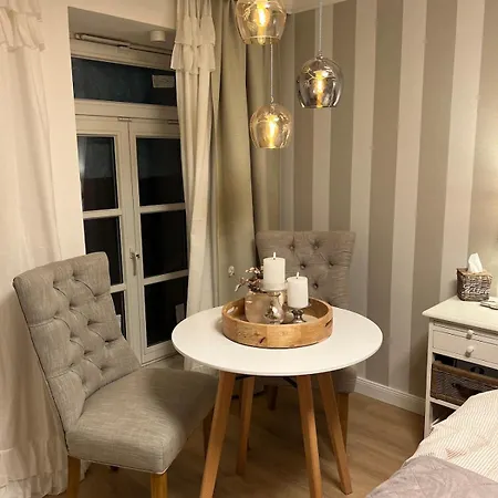 Lägenhet No 8 Stilvolles 2 Personen Mit Separatem Eingang Mit Direkter Zuganbindung