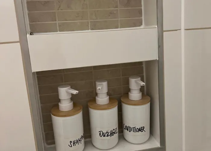 Διαμέρισμα No 8 Stilvolles 2 Personen Mit Separatem Eingang Mit Direkter Zuganbindung *